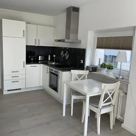 Riv 01 - Riviera - Aussenschwimmbad Apartment