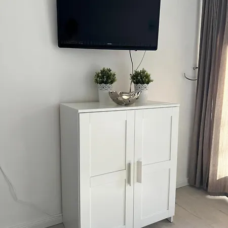 Riv 01 - Riviera - Aussenschwimmbad Apartament Scharbeutz